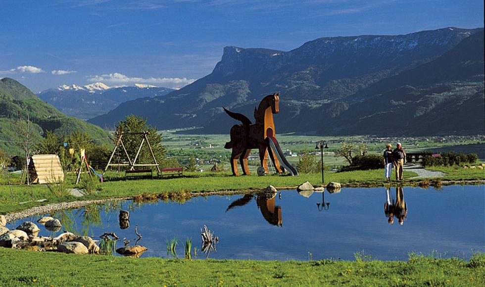 Dorf Tirol Ausflugsziel